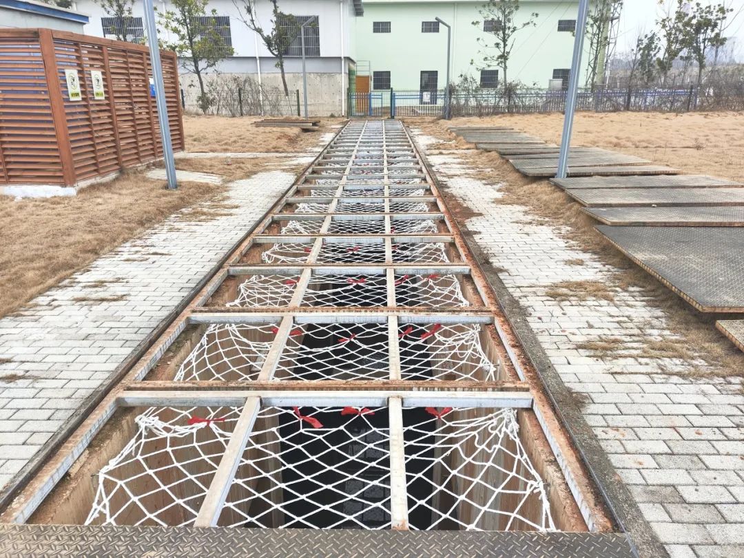 防坠网、防护栏逐步“上岗”！守护市民“脚下安全”